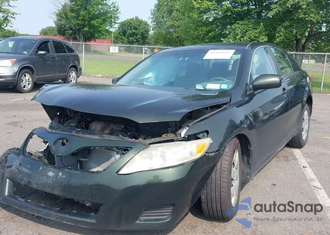 2010 Toyota Camry Le из США, поврежденный, VIN 4T4BF3EK4AR031833